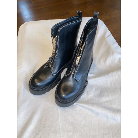 Coach Liza Women's 6.5 Black Leather Front Zip Round Toe Ankle Chelsea Boots - Picture 1 of 6